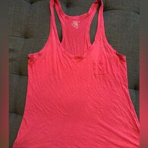 Women’s Old Navy bright pink racerback tank sz L.